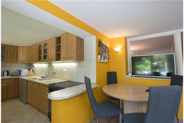 Apartment A1, for 5 persons