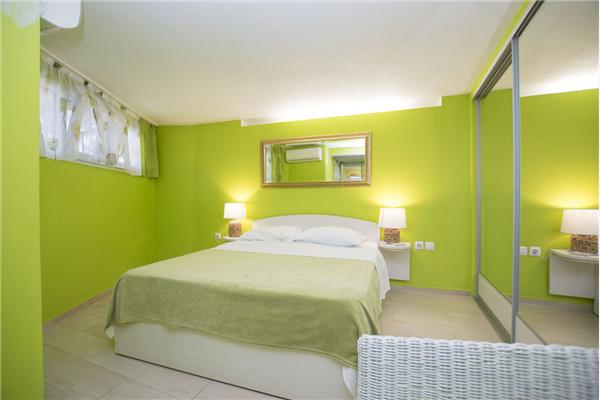 Apartment A1, for 5 persons