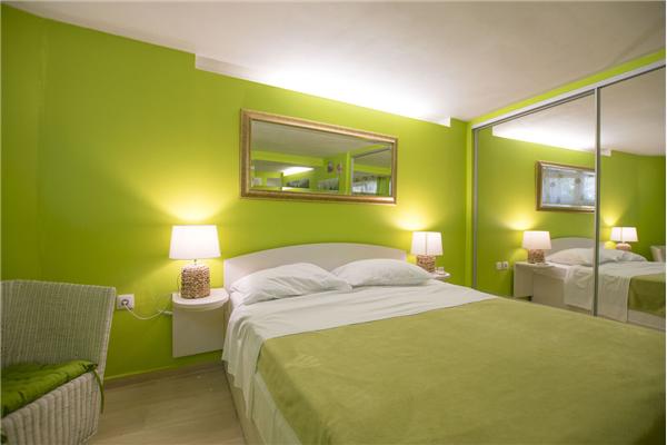 Apartment A1, for 5 persons