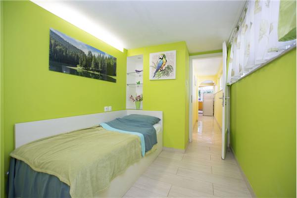 Apartment A1, for 5 persons