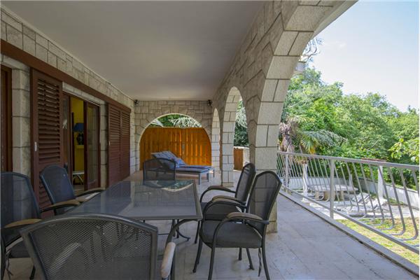 Apartment A2, for 6 persons