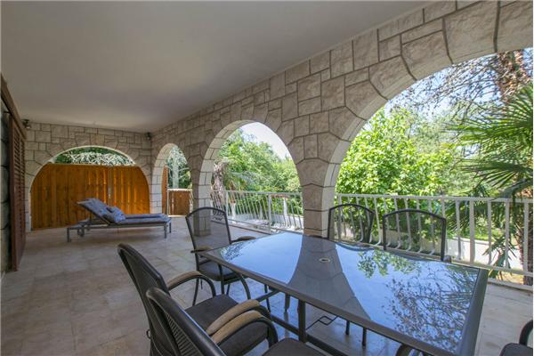 Apartment A2, for 6 persons