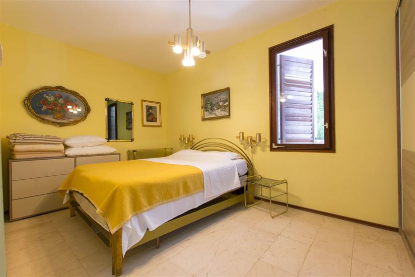 Apartment A2, for 6 persons