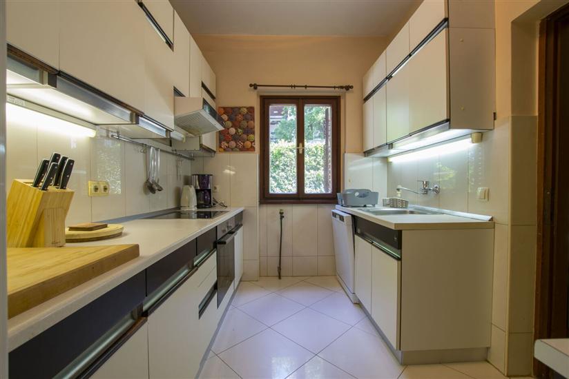 Apartment A2, for 6 persons