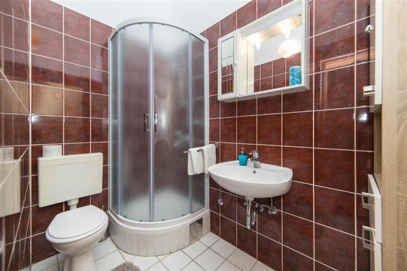 Apartment A1, for 6 persons