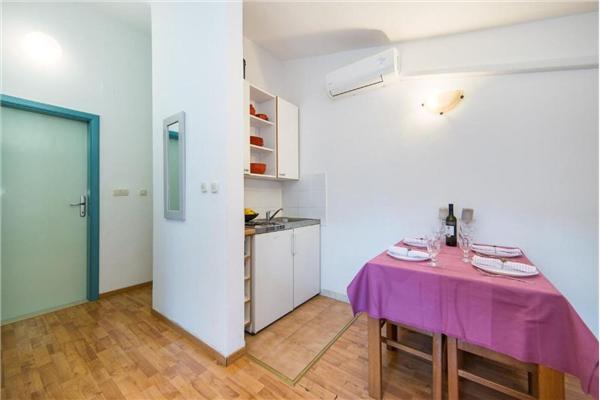 Apartment A2, for 5 persons
