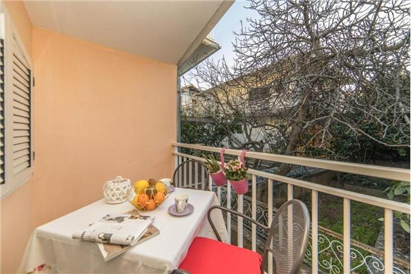 Apartment A2, for 5 persons