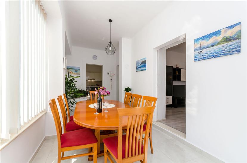 Apartment A1, for 8 persons