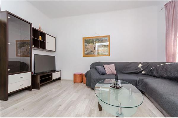 Apartment A1, for 8 persons