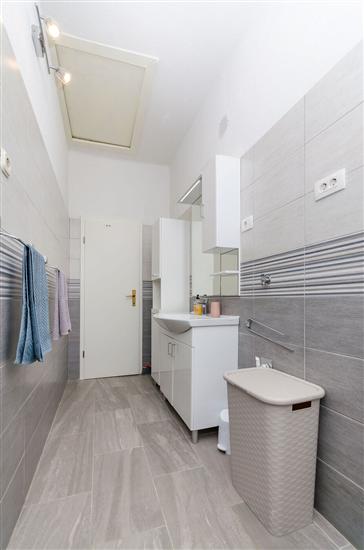 Apartment A1, for 8 persons