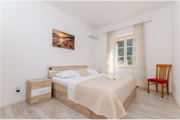 Apartment A1, for 8 persons