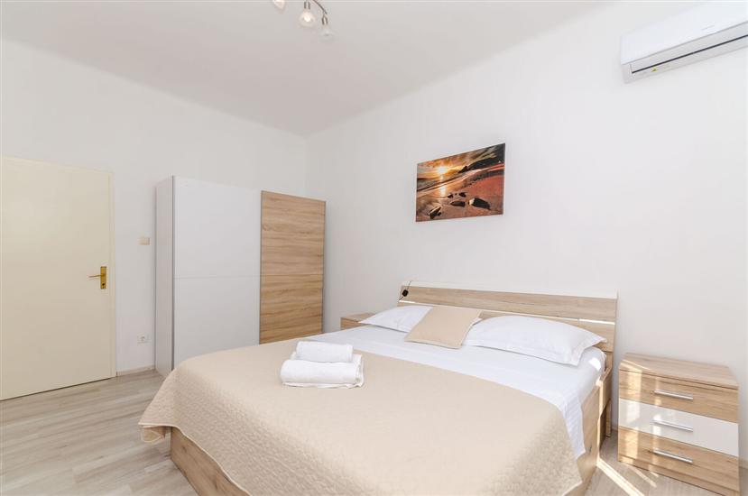 Apartment A1, for 8 persons