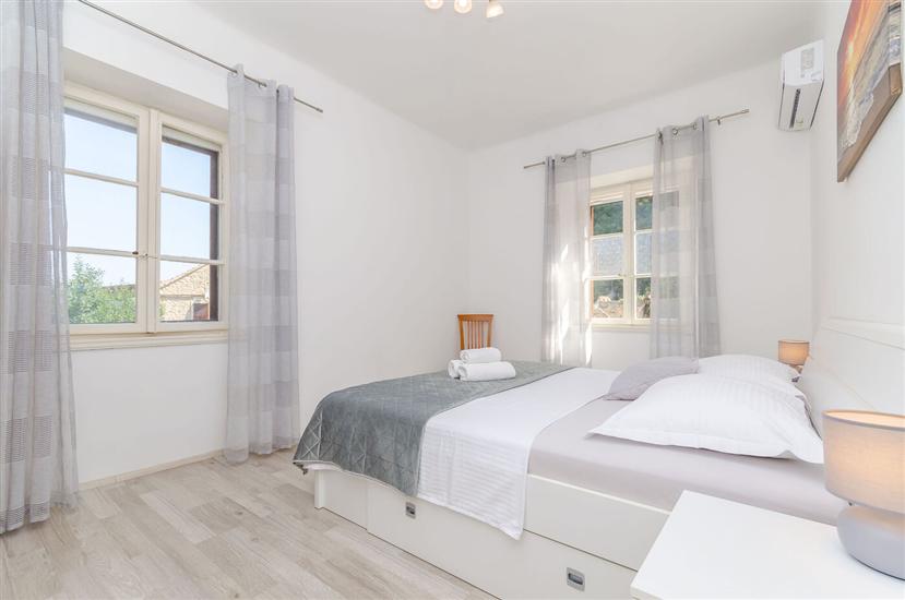 Apartment A1, for 8 persons