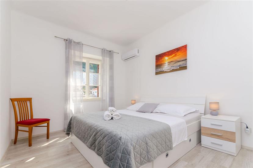 Apartment A1, for 8 persons