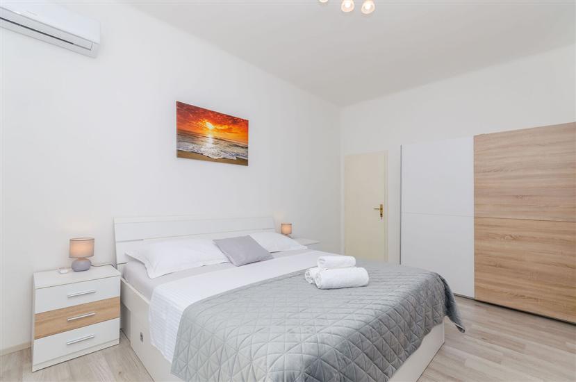 Apartment A1, for 8 persons