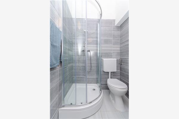 Apartment A1, for 8 persons