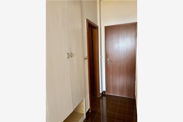 Room S1, for 2 persons