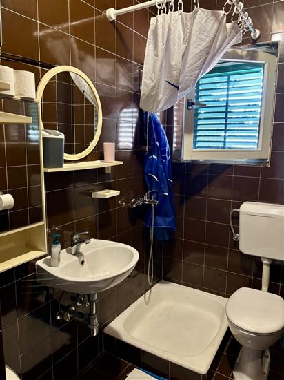 Room S1, for 2 persons