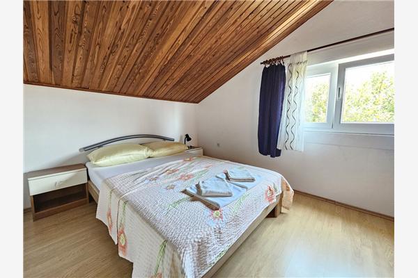 Apartment A5, for 4 persons