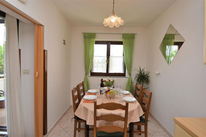 Apartment A1, for 6 persons
