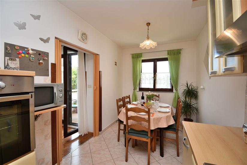 Apartment A1, for 6 persons