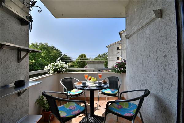 Apartment A1, for 6 persons