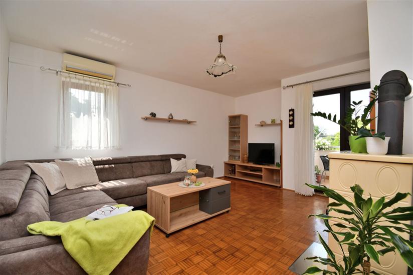 Apartment A1, for 6 persons