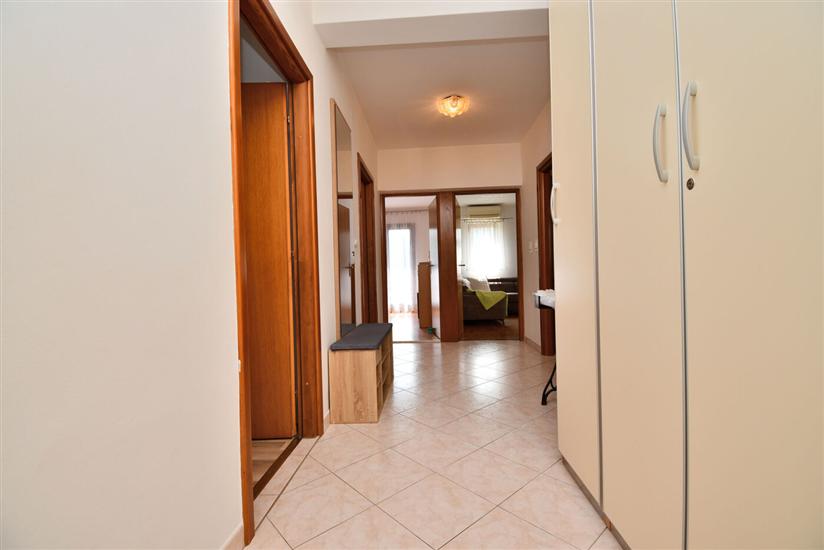 Apartment A1, for 6 persons