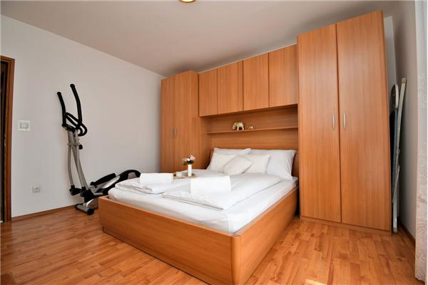 Apartment A1, for 6 persons