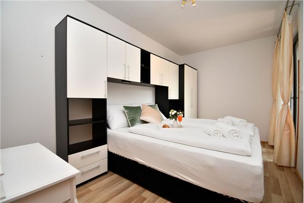 Apartment A1, for 6 persons