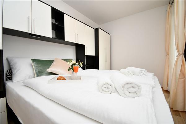 Apartment A1, for 6 persons