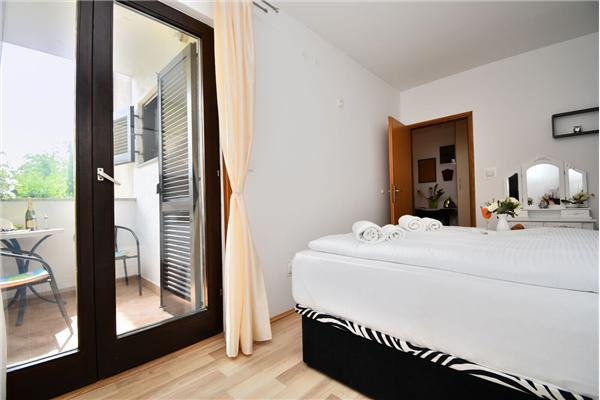 Apartment A1, for 6 persons