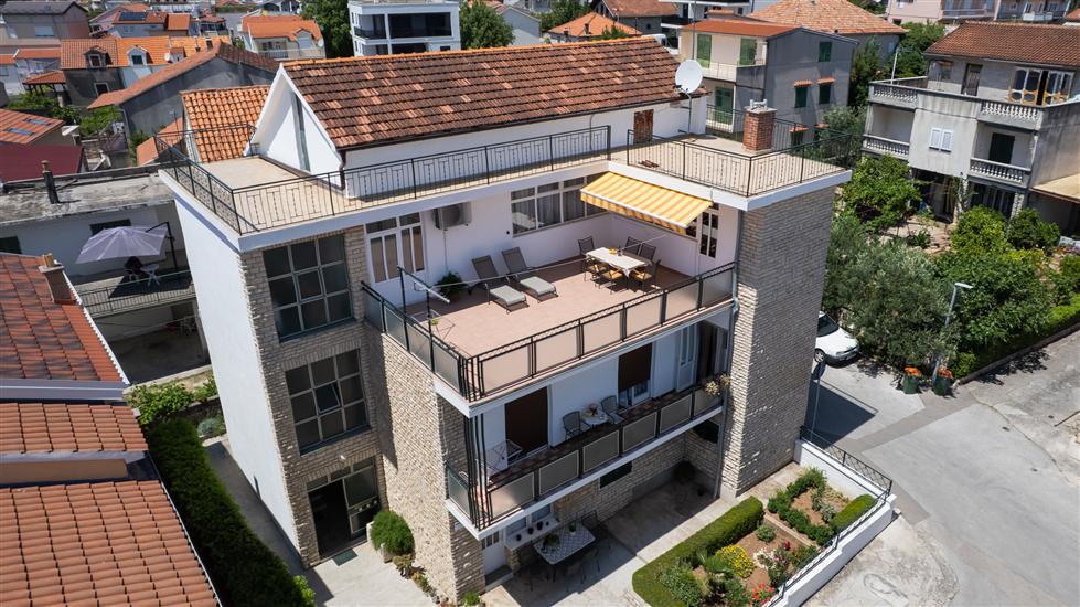 Apartment Goran center