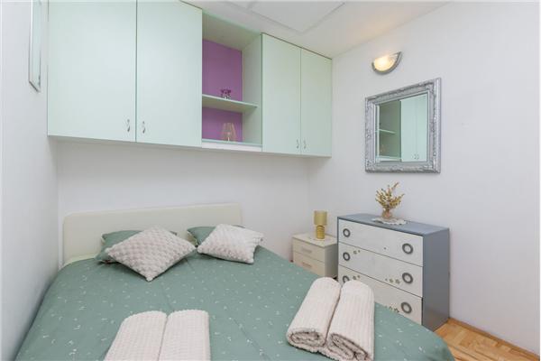 Apartment A1, for 5 persons