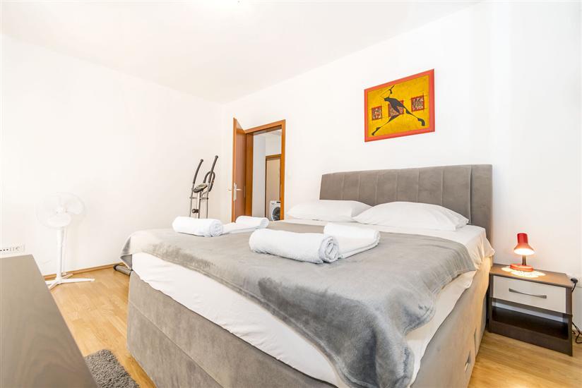 Apartment A1, for 6 persons