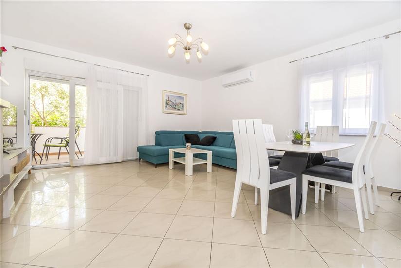 Apartment A1, for 6 persons