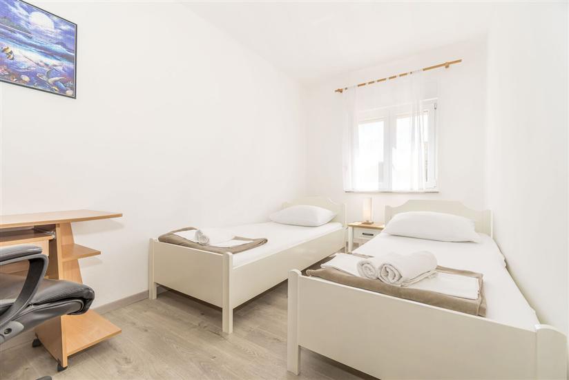 Apartment A1, for 6 persons