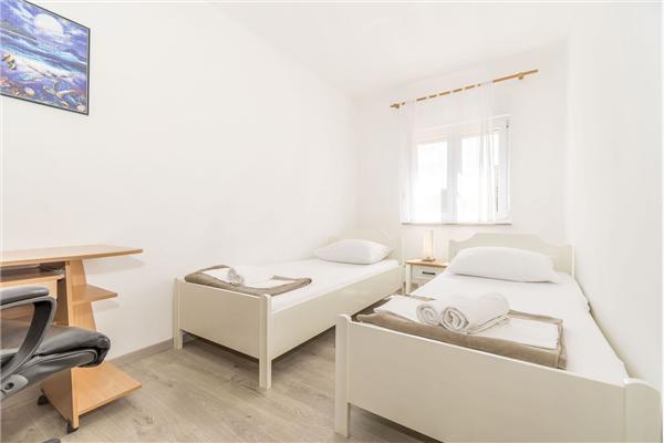 Apartment A1, for 6 persons