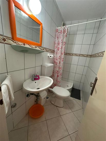 Apartment A1, for 7 persons