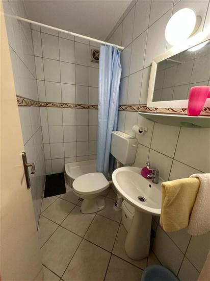 Apartment A1, for 7 persons