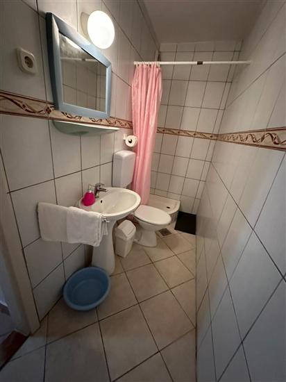 Apartment A1, for 7 persons