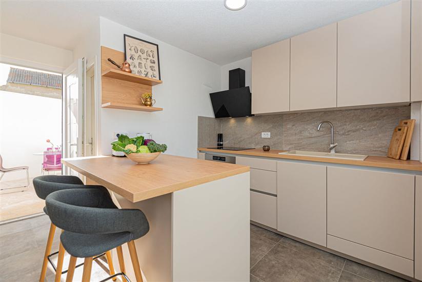 Apartments Villa Radelj