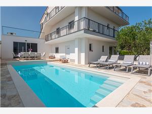 Apartmaji Villa Radelj B&B Pirovac, Hiša na samem, Kvadratura 70,00 m2, Namestitev z bazenom