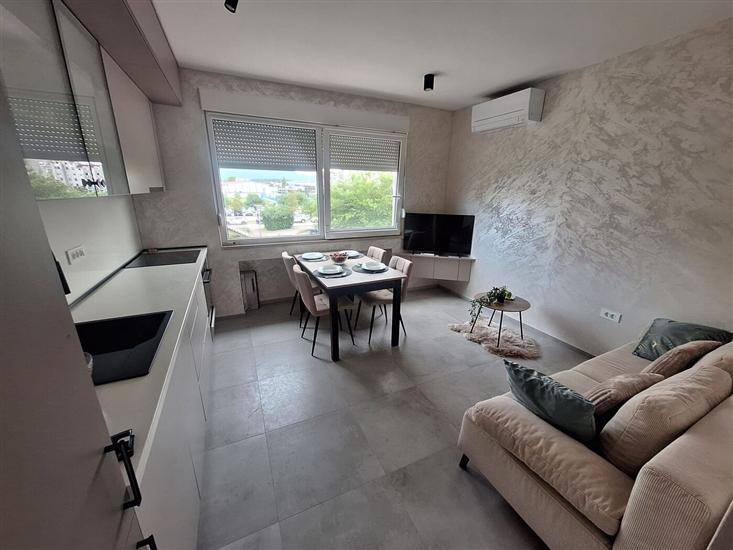 Apartment Riverside