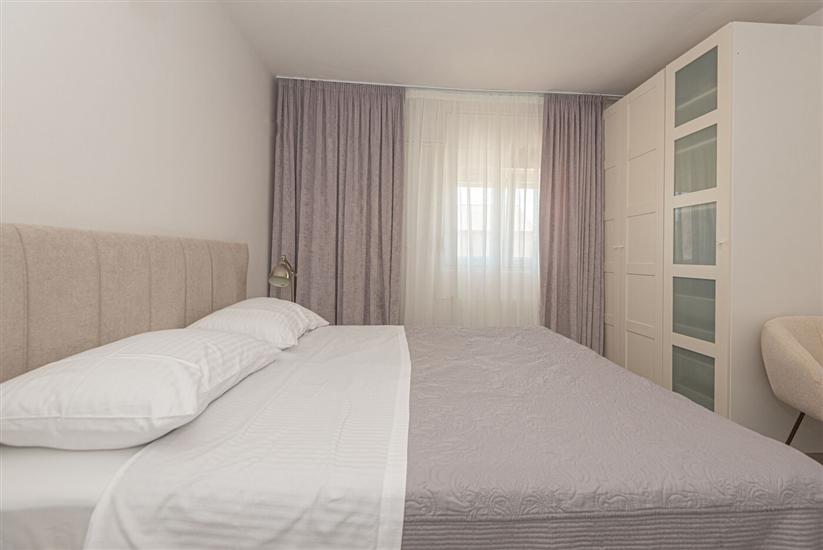 Apartment A2, for 6 persons