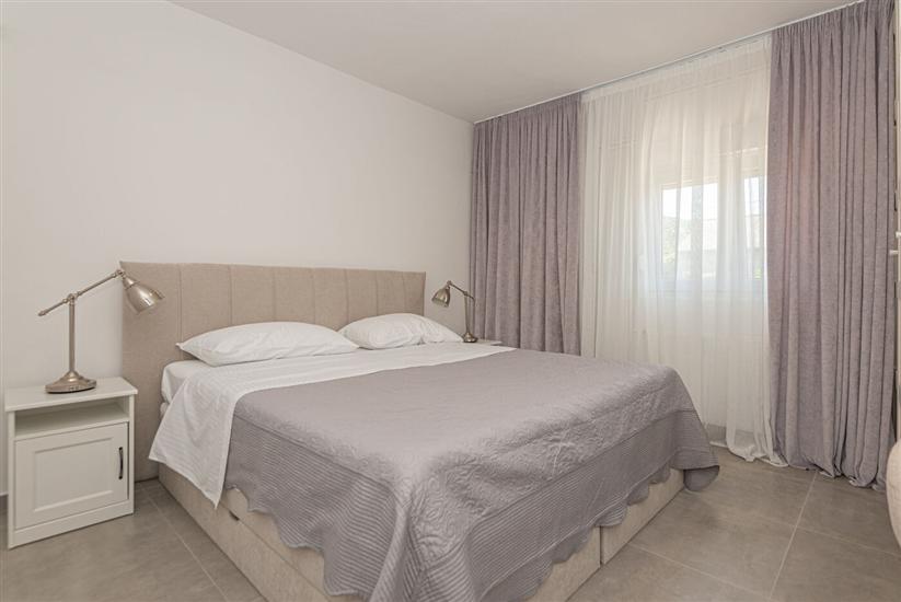 Apartment A2, for 6 persons