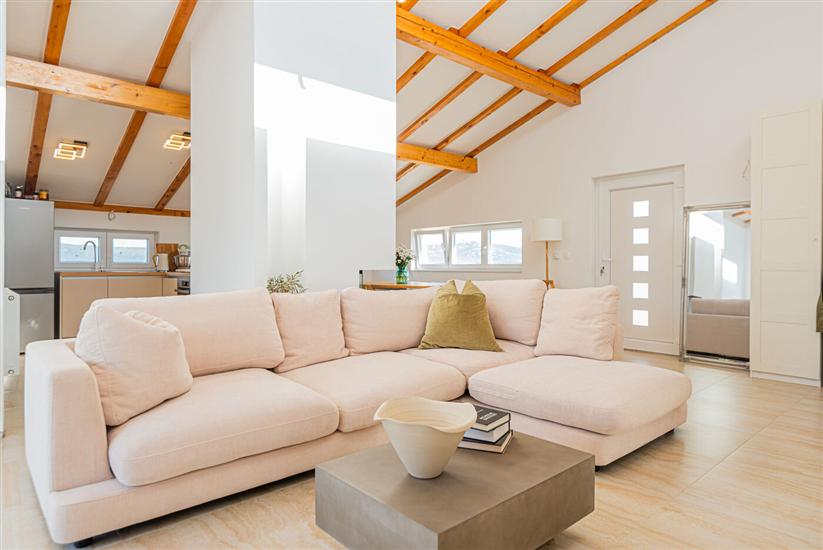 Apartment A1, for 5 persons