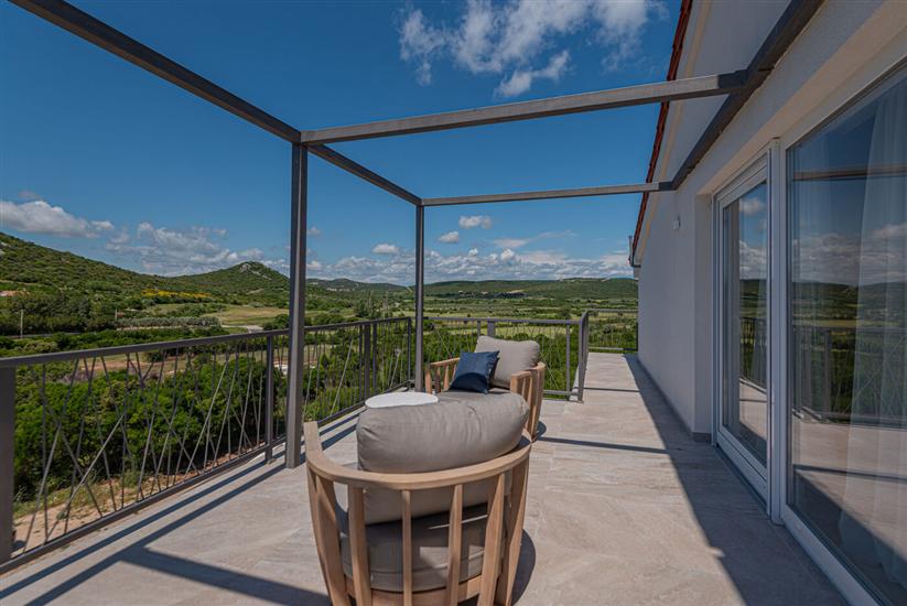 Apartment A1, for 5 persons