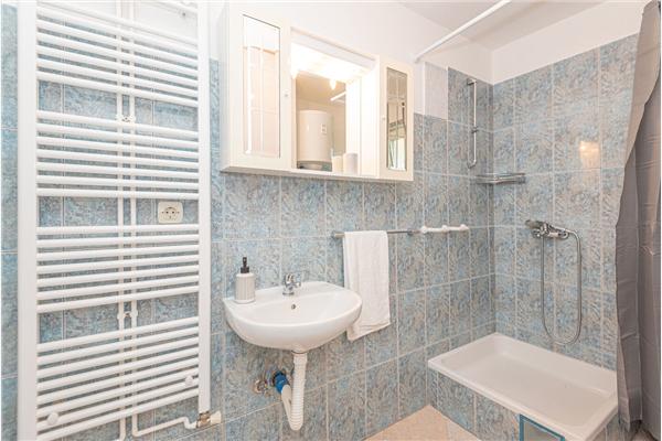 Apartment A3, for 5 persons