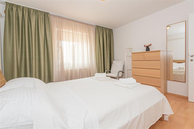 Apartment A3, for 5 persons